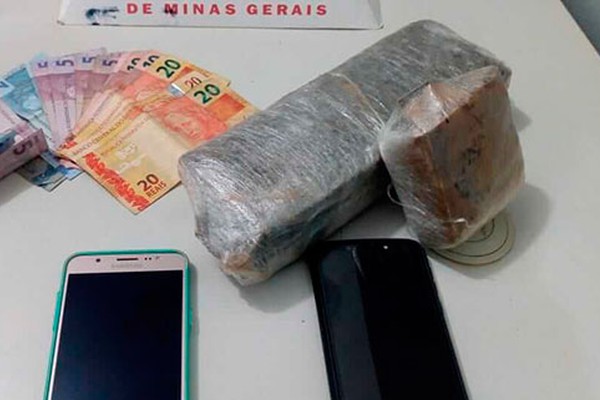 Taxista e garoto tentam fugir em Guarda dos Ferreiros, mas acabam flagrados com tabletes de maconha