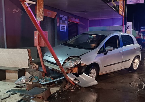 Idoso sofre fratura exposta após ser atropelado por motorista com fortes sintomas de embriaguez