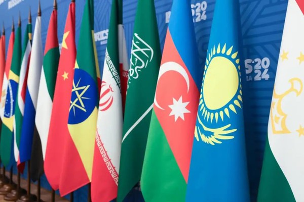 Fórum Parlamentar do Brics em Brasília reúne delegações de 15 países