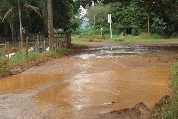 Sessão extraordinária vai discutir serviços nas estradas rurais da cidade
