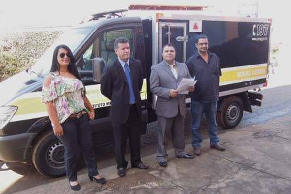 Polícia Civil ganha “Rabecão” para fazer o transporte de vítimas de violência