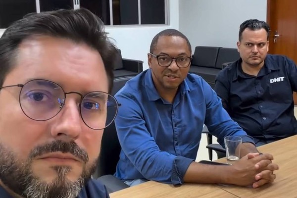 Falcão recebe diretores do DNIT e freia proposta do Governo de Minas de terceirizar a BR 365