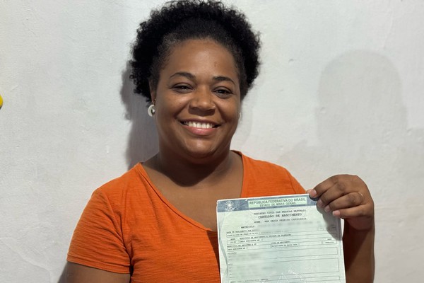 Mineiros podem solicitar segunda via de certidões de  nascimento, casamento e óbito pelo celular