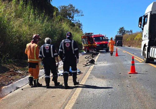 Motorista morre e passageira fica ferida em acidente na BR 365, em Patos de Minas