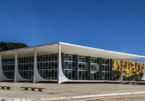 STF começa a julgar recursos de Bolsonaro e aliados contra condenação