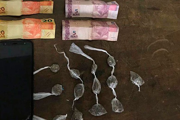 Menor é apreendido por tráfico de drogas perto de escola ao tentar fugir em Patrocínio 