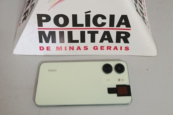 Homem aproveita acidente de trânsito para furtar celular e agradece após ser preso; entenda