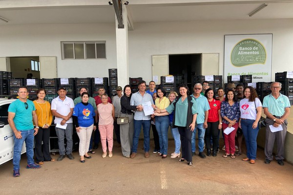 Sindicato Rural doa 7 toneladas de alimentos arrecadados durante a Fenamilho 2025