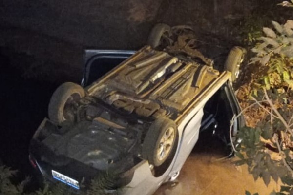 Policial militar reformado  morre ao perder o controle da direção e cair da ponte de Ribeirão, em Patos de Minas