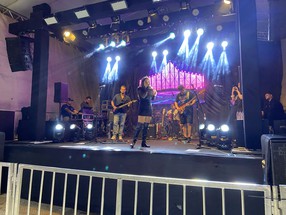Banda Overdrive leva rock internacional para a Vila Unipam
