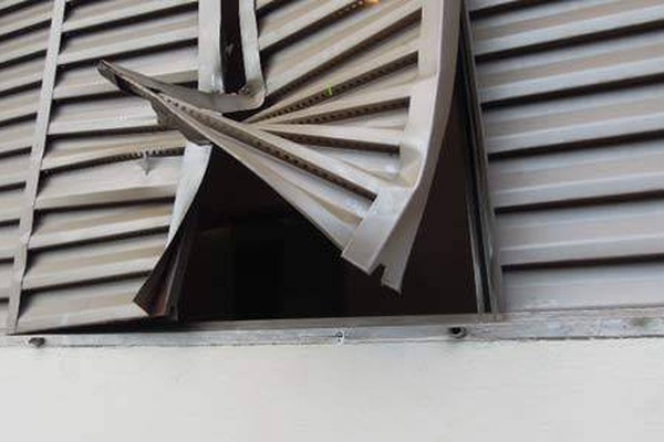 Ladrões roubam casa no Alvorada e deixam  moradores e vizinhos revoltados