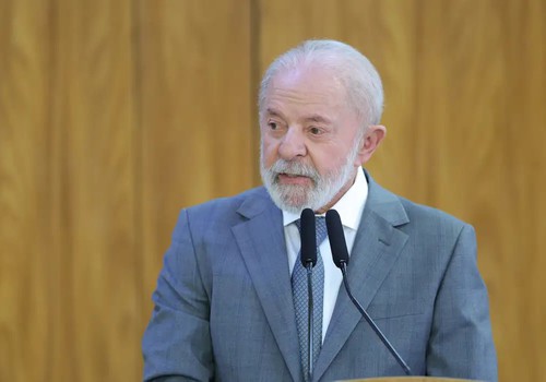 Lula regulamenta a Lei de Reciprocidade Comercial