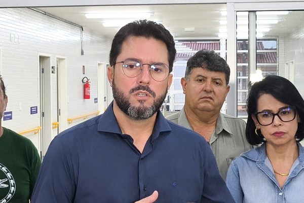 “Colocar pedágio sem um palmo de 3ª faixa ou duplicação”: Prefeito Falcão repudia privatização da BR 365