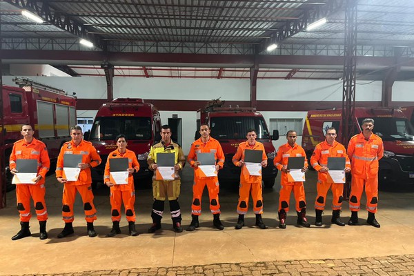 Bombeiros de Patos de Minas e região retornam de missão de socorro na Zona da Mata