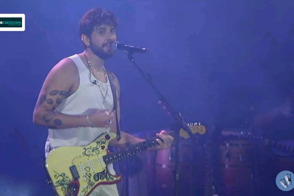 Gustavo Mioto canta o sucesso “Fronteira” que fez com a ex, Ana Castela; veja ao vivo