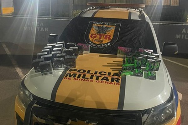 Passageiro de ônibus é flagrado transportando mais de 100 cigarros eletrônicos na BR 146, em Patos de Minas