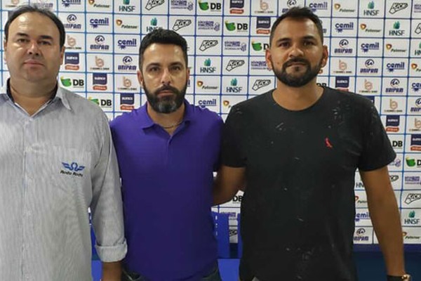 Rodrigo Fonseca chega à URT e promete muito trabalho na disputa da série D do Brasileiro
