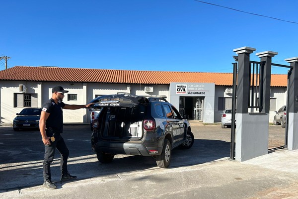 Polícia Civil prende mãe e padrasto de menina de 4 anos morta por suspeita de maus-tratos