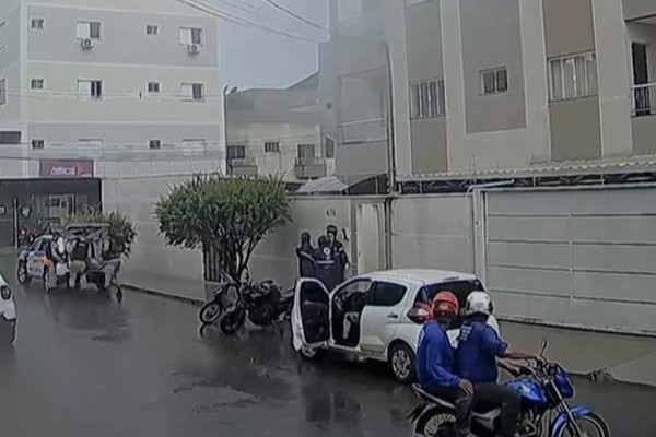 Médico volta a brigar com namorado e precisa ser levado para o Caps em Patos de Minas