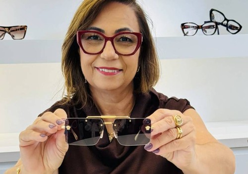 Óculos deixam de ser acessório e assumem protagonismo na construção da imagem pessoal