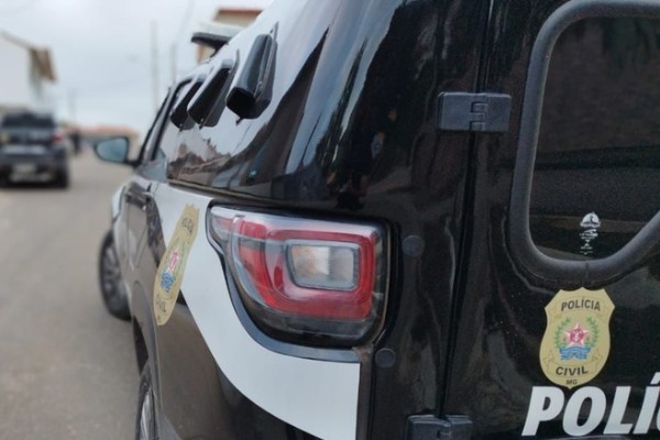 Homem é preso por abusar da namorada após tentar dopá-la com comprimidos em MG
