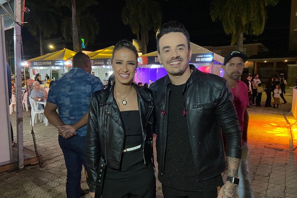 Alétis Garcia e Kauê fazem tributo para Sandy e Júnior e animam o público no espaço UNIPAM; veja ao vivo