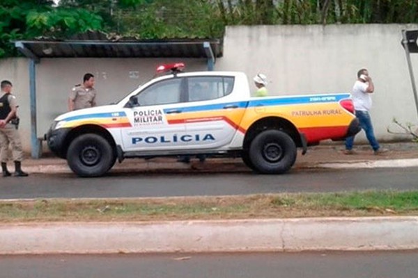 Homem de 49 anos é encontrado morto em ponto de ônibus na cidade de Vazante