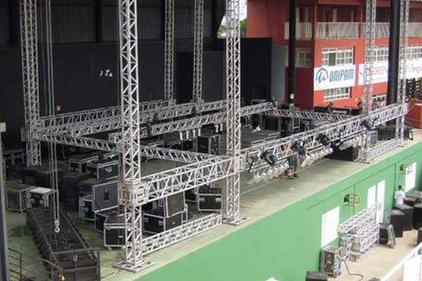 Começam os preparativos para a festa de lançamento da Fenamilho 2013