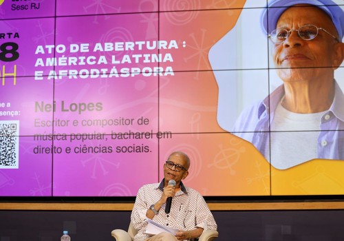 Tarefa de lideranças negras é criar consciência crítica, diz escritor