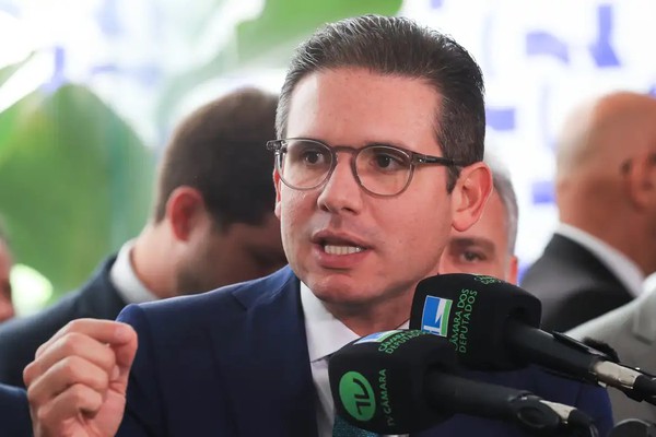 Câmara vai declarar perda do mandato de Zambelli, diz Motta