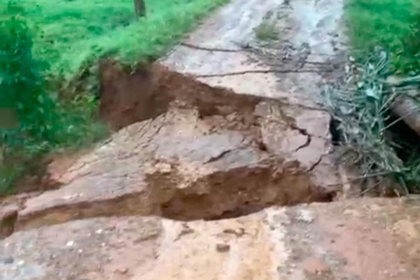 São Gotardo registra 150 mm de chuvas em apenas nove horas e contabiliza estragos e prejuízos