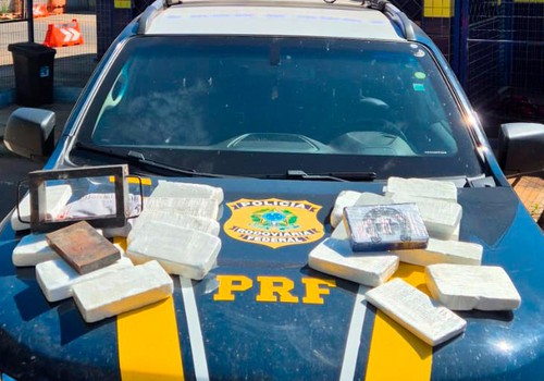 PRF apreende cocaína avaliada em R$2 milhões e maquinário para fabricação de droga na BR 365