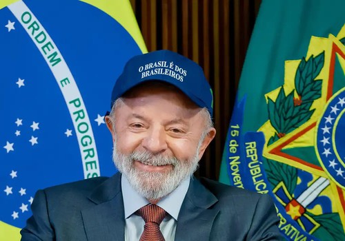 Lula diz que "não tem pressa" para aplicar reciprocidade contra os EUA