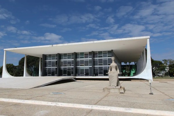 STF fará defesa de Moraes em sessão de retorno do recesso
