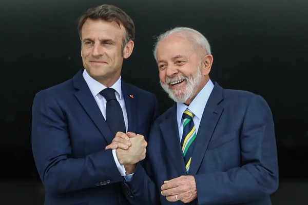 Lula pede que Macron “abra seu coração” para acordo com Mercosul