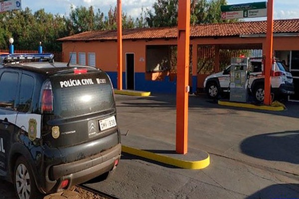 Bandidos armados roubam todo dinheiro do caixa de posto de combustível em PO