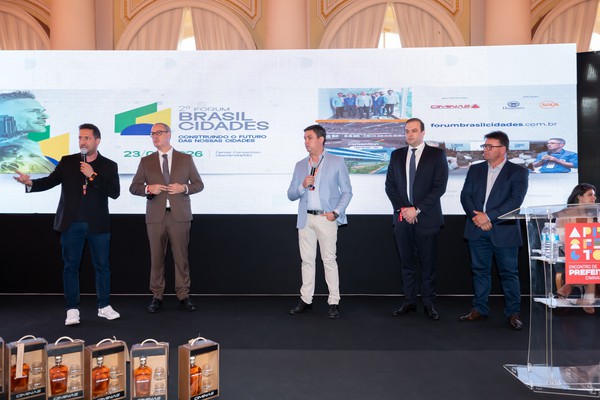 Encontro de Prefeitos CIMINAS 2025 consolida protagonismo municipalista em MG