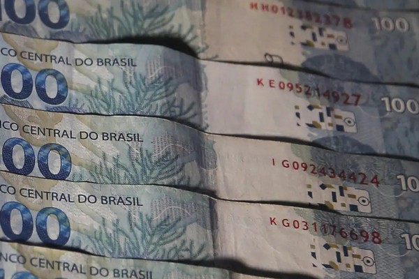 Mercado eleva previsão de expansão da economia para 2,02% em 2025