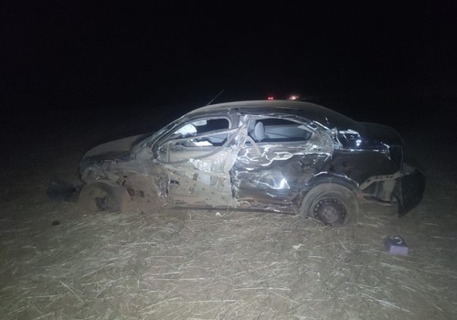 Motorista de furgão cochila ao volante e causa acidente na MG-410, em Presidente Olegário