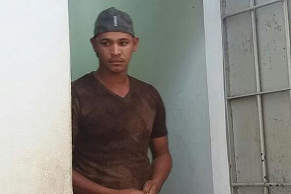 Motorista habilitado é preso com CNH falsa na BR354 ao fazer uma ultrapassagem proibida