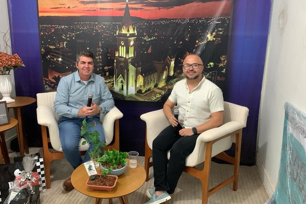 Patos Hoje entrevista o secretário de educação, Carlos André Rodrigues