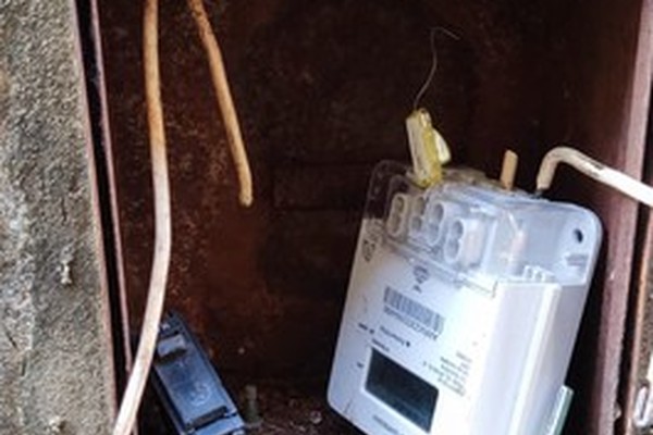 Mais um: jovem de 28 anos é preso ao ser flagrado furtando fiação elétrica em Patos de Minas