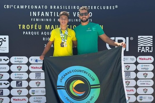 Atleta patense de 14 anos conquista medalha de ouro no Campeonato Brasileiro de Natação