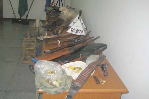 Operação da Polícia Ambiental apreende 19 armas de fogo e conduz 9 pessoas