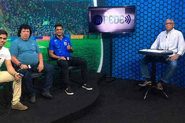 Atacante Roni participa do Programa “Na Rede” e afirma que juiz errou em lance de pênalti 