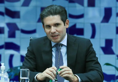 Motta escolhe deputado Paulinho da Força relator do PL da anistia