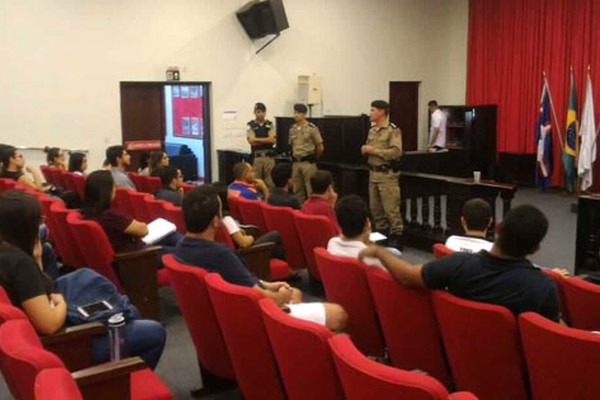 PM se reúne com representantes de 50 turmas do UNIPAM para ampliar Rede de Proteção Universitária  