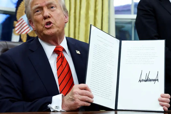 Trump muda regras e elogia segurança do sistema eleitoral do Brasil