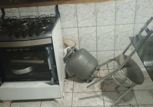 Homem é preso por descumprir medida protetiva e perturbar os pais em Patos de Minas