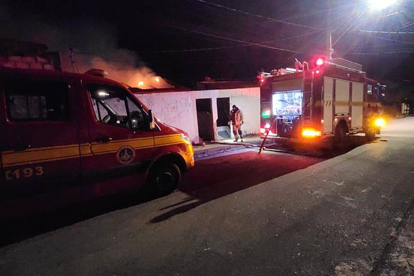 Casa de mãe e filha presas por assassinato é destruída por incêndio no Bairro Coração Eucarístico